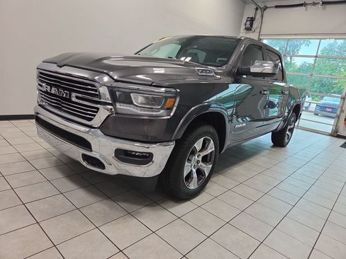 Used 2022 RAM 1500 Laramie AWD/4WD image 3