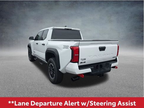 Used 2024 Toyota Tacoma TRD Off-Road AWD/4WD image 10