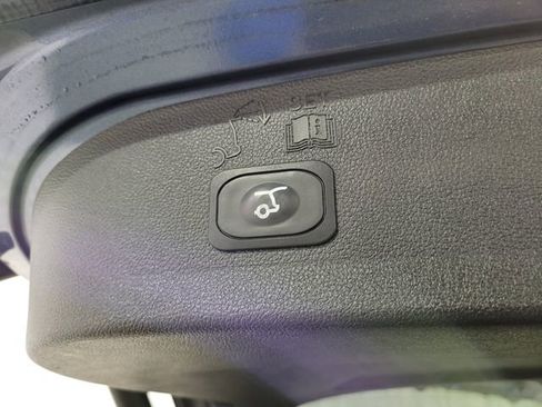 Used 2018 Ford Escape SEL w/ Ford Safe & Smart Package image 49