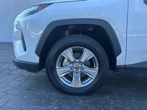 Used 2025 Toyota RAV4 XLE AWD/4WD image 20