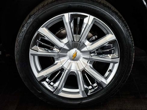 Used 2021 Chevrolet Suburban High Country w/ Premium Package image 23