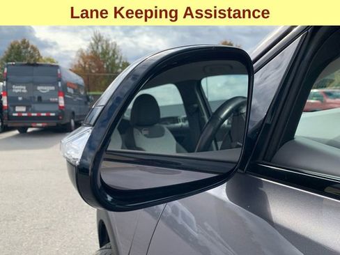 Used 2023 Chevrolet Bolt EUV Premier w/ Sun & Sound Package image 8