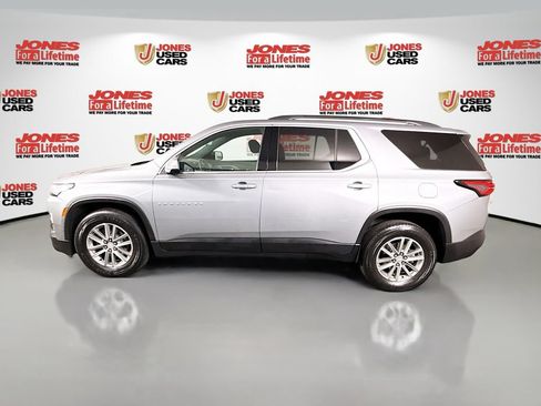 Used 2023 Chevrolet Traverse LT w/ Rear Camera Mirror Package AWD/4WD image 14