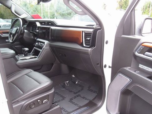 Used 2023 GMC Sierra 1500 Denali w/ Denali Reserve Package image 22