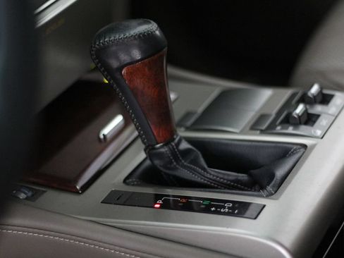Used 2011 Lexus GX 460 w/ Comfort Plus Pkg AWD/4WD image 30