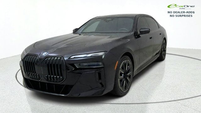 Used 2025 BMW i7 eDrive50 w/ M Sport Package RWD image 4