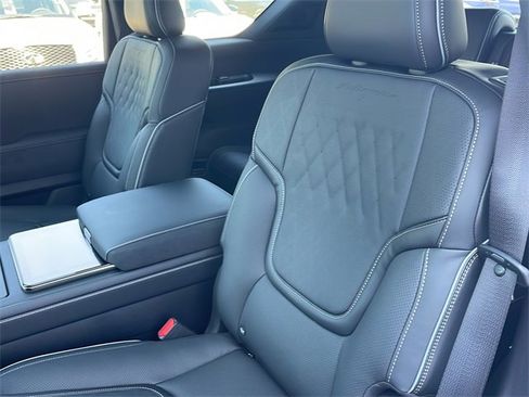 New 2026 INFINITI QX80 Autograph w/ Premium Cargo Package image 19