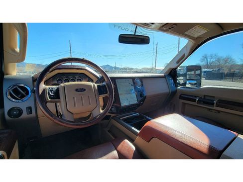 Used 2011 Ford F450 King Ranch w/ King Ranch w/Chrome Pkg image 9