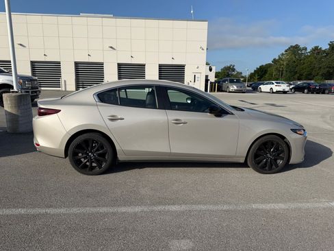 Used 2024 MAZDA MAZDA3 s FWD image 5