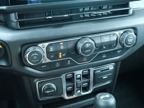 New 2026 Jeep Wrangler Sport S image 21