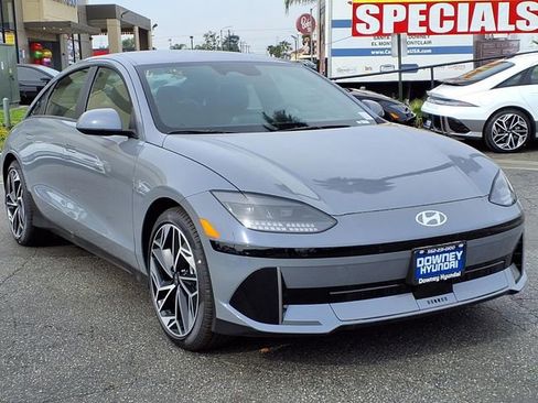 New 2025 Hyundai Ioniq 6 SEL RWD image 3