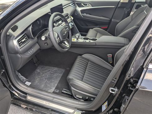 Used 2026 Genesis G70 2.5T Prestige image 9