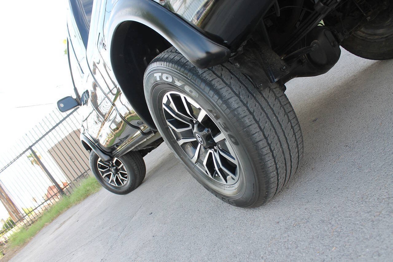 Used 2000 Toyota Tacoma PreRunner w/ Value Pkg RWD image 11