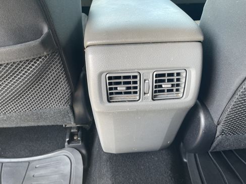 Used 2013 Toyota 4Runner SR5 w/ Convenience Pkg AWD/4WD image 39