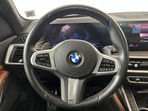 Certified 2023 BMW X7 xDrive40i w/ M Sport Package image 12