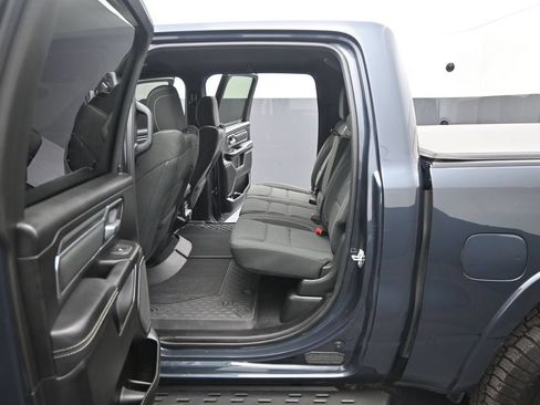 Used 2025 RAM 1500 Big Horn AWD/4WD image 33