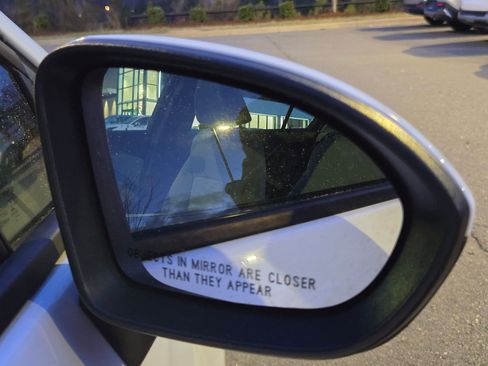 Used 2019 Chevrolet Cruze LS image 25