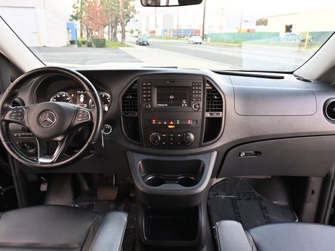 Used 2018 Mercedes-Benz Metris Passenger image 11