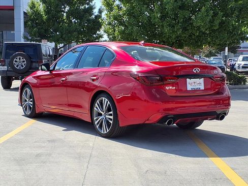 Used 2024 INFINITI Q50 Sensory image 7