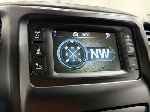 Used 2017 Jeep Cherokee Latitude AWD/4WD image 20