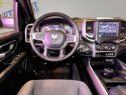 Used 2022 RAM 1500 Big Horn AWD/4WD image 9