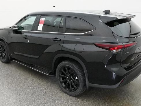 New 2026 Toyota Highlander XLE AWD/4WD image 8
