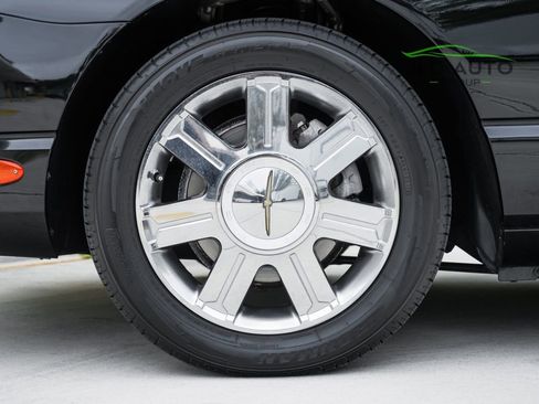 Used 2004 Ford Thunderbird Premium image 46