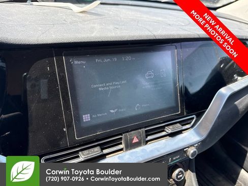 Used 2022 Kia Niro EX FWD image 10