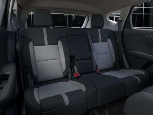 New 2025 Chevrolet Blazer LT image 17