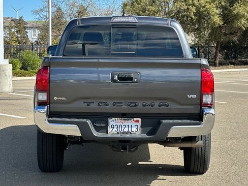 Used 2022 Toyota Tacoma SR5 image 5