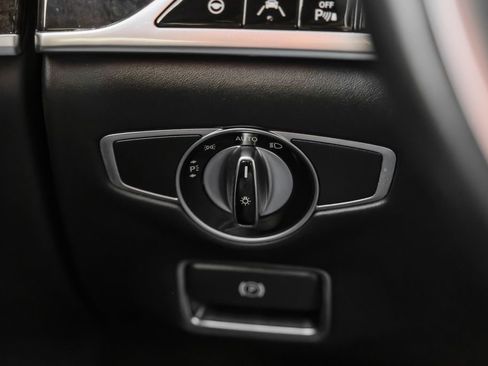 Used 2016 Mercedes-Benz S 550 Sedan image 34