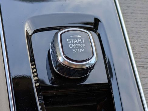 New 2026 Volvo XC90 T8 Plus image 28