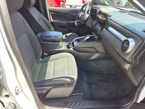 Used 2023 Chevrolet Colorado LT w/ LT Convenience Package image 15