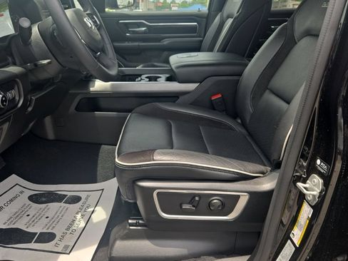 Used 2025 RAM 1500 Laramie w/ Sport Appearance Package AWD/4WD image 7