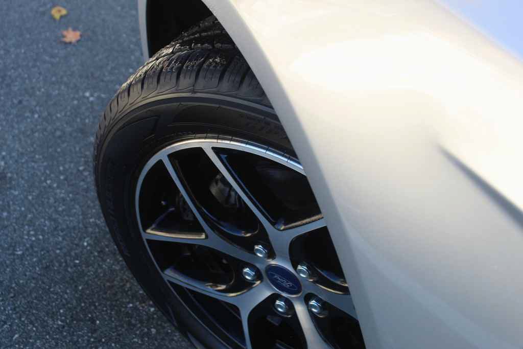 Used 2017 Ford Focus SEL FWD image 32