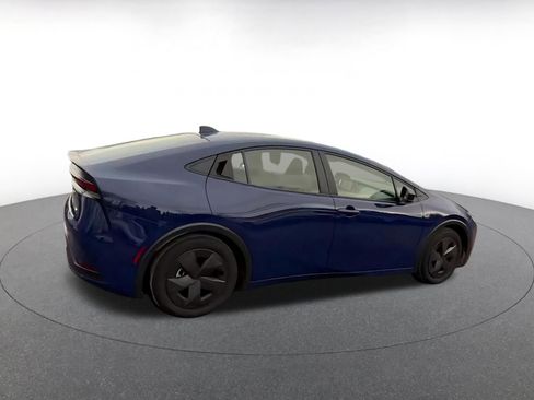 Used 2025 Toyota Prius LE image 15