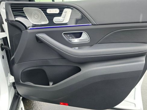New 2026 Mercedes-Benz GLS 63 AMG 4MATIC image 30