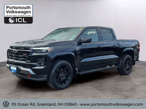 Used 2024 Chevrolet Colorado Z71 w/ LPO, Dark Essentials Package AWD/4WD image 1