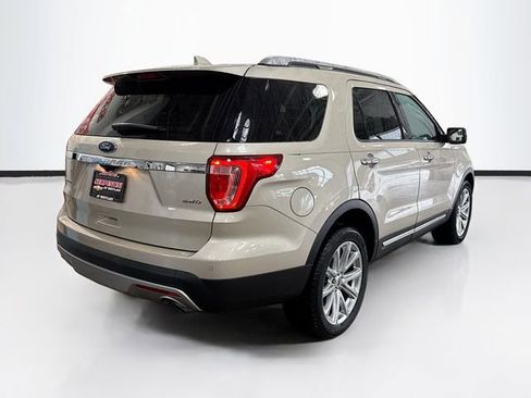 Used 2017 Ford Explorer Limited image 6