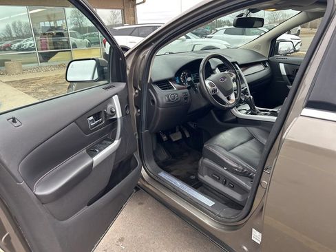 Used 2014 Ford Edge Limited w/ Driver Entry Package AWD/4WD image 11