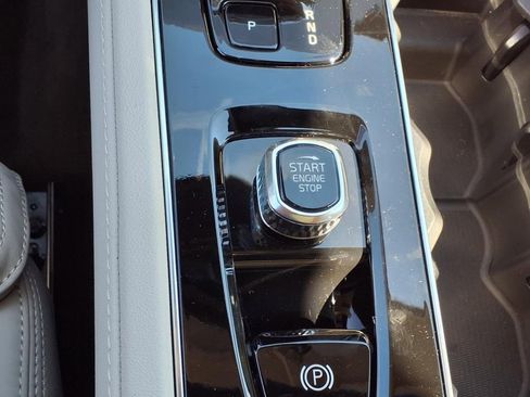 New 2026 Volvo XC90 B6 Ultra w/ Protection Package image 21