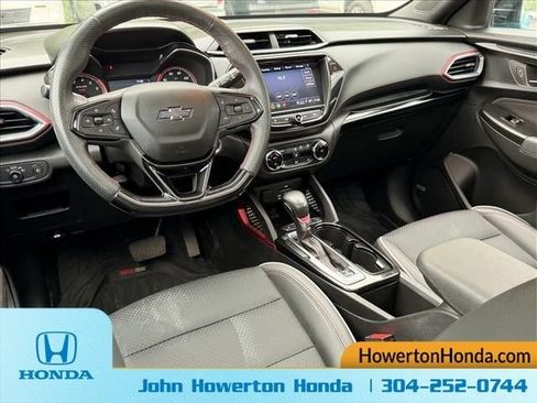 Used 2022 Chevrolet TrailBlazer RS w/ Sun and Liftgate Package AWD/4WD image 11