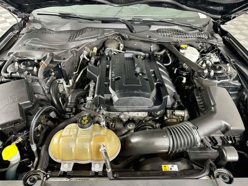Used 2017 Ford Mustang Premium RWD image 29