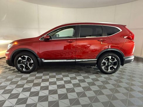 Used 2019 Honda CR-V Touring image 2