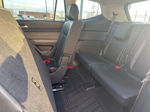 Used 2022 Volkswagen Atlas SE image 19