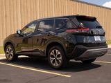 Used 2023 Nissan Rogue SV image 5