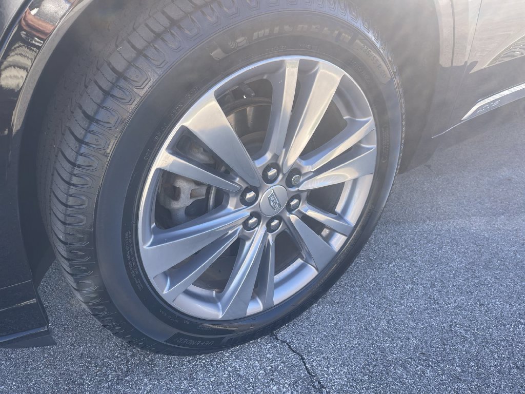 Used 2024 Cadillac XT6 Premium Luxury w/ Technology Package AWD/4WD image 11