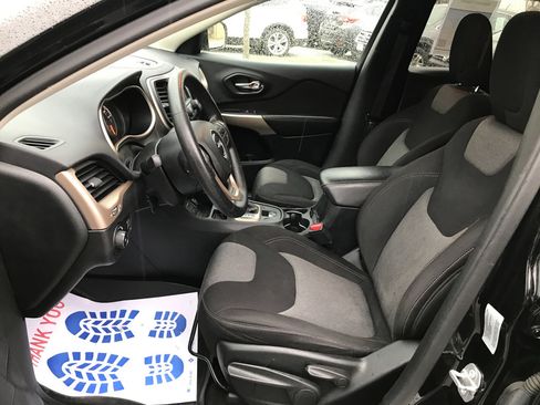 Used 2018 Jeep Cherokee Latitude image 21