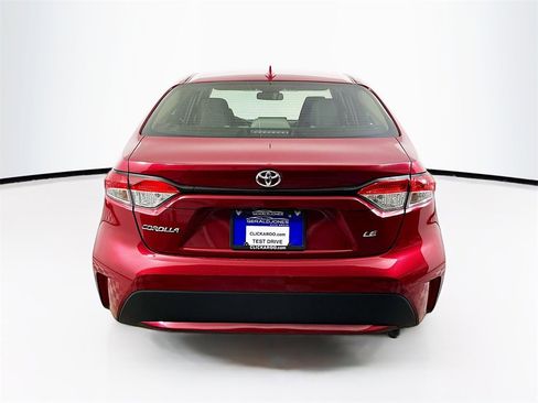 Used 2022 Toyota Corolla LE image 15