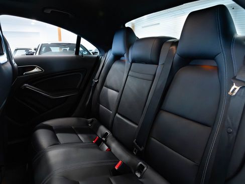 Used 2016 Mercedes-Benz CLA 250 4MATIC image 21